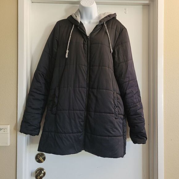 Fabletics black puffer puffin hooded jacket - Picture 1 of 7